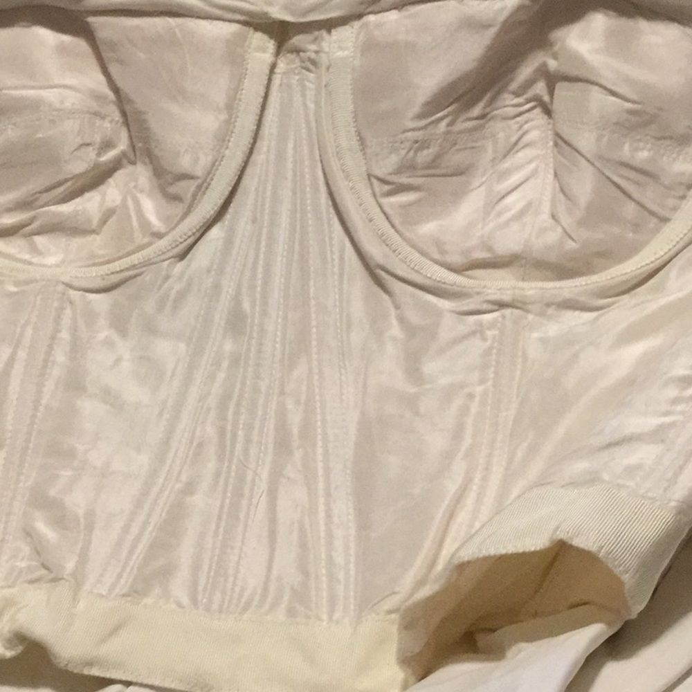 Zac Posen Strapless Geometric-Eyelet Drape… - Picture 3 of 6